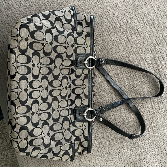 Signature Coach Purse - Picture 2 of 3